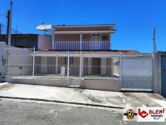 Casa 4 quartos em Área nobre de Santa Cruz - RJ