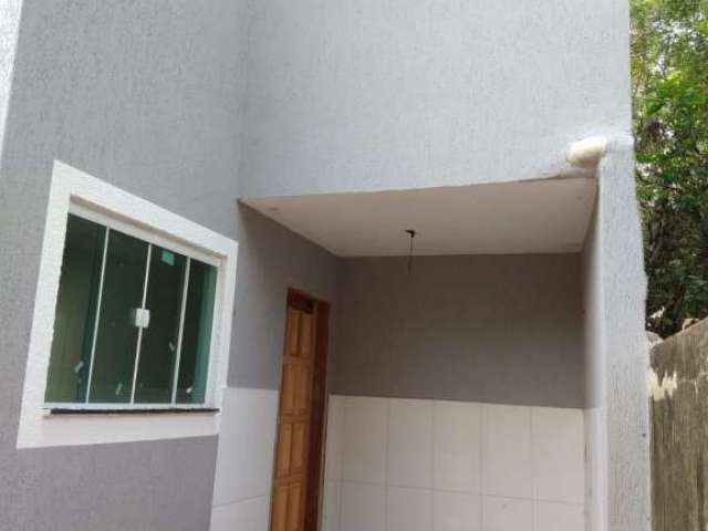 Casa duplex com 2 suítes a venda no residencial rio das ostras