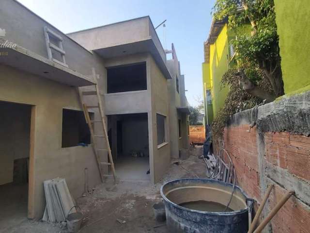 Casa duplex com 3 quartos sendo 1 suíte a venda no bairro chácara mariléa em rio das ostras rj