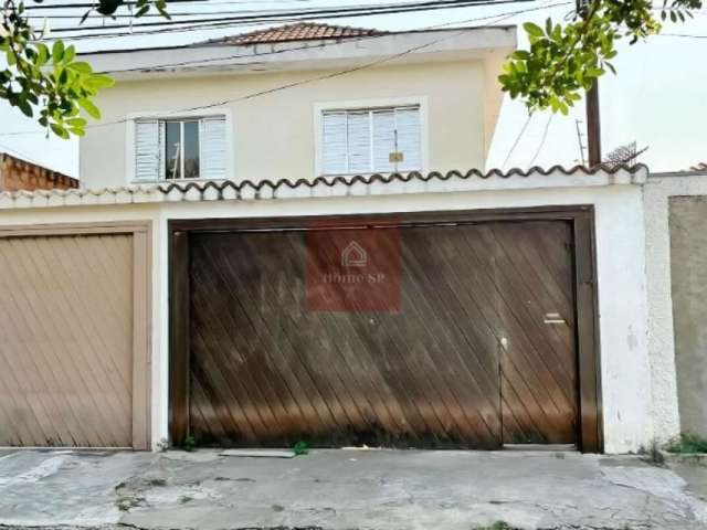 Sobrado com 3 dorm, 1 suíte 2 vagas, muito espaço.