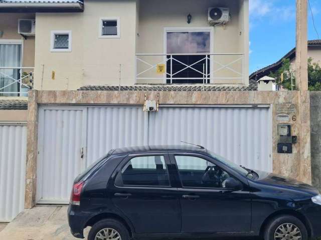 Casa com 3 quartos à venda no Ipitanga, Lauro de Freitas , 99 m2 por R$ 450.000