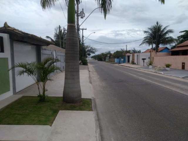 Casa - Padrão, para Venda em Araruama/RJ