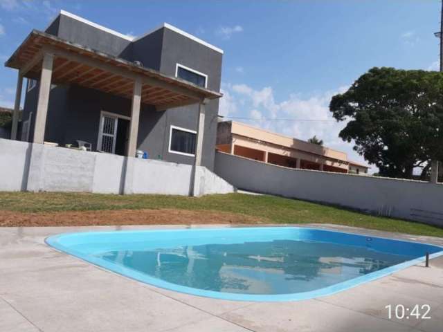 Casa - Padrão, para Venda em Araruama/RJ