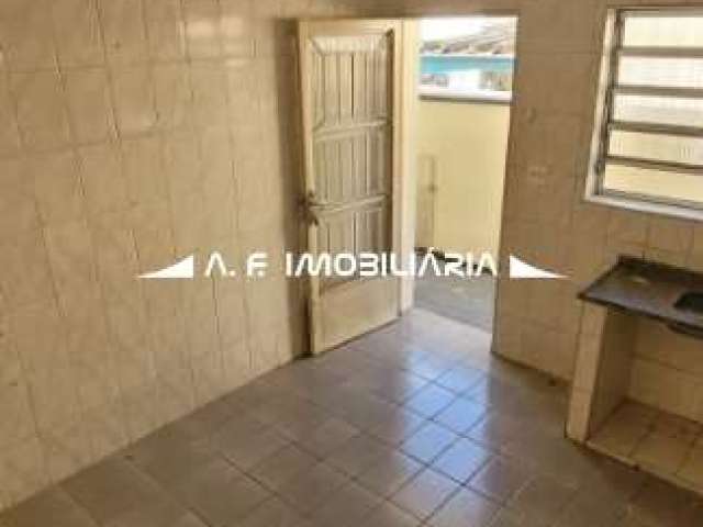 Casa Térrea para Locação no bairro Chora Menino, 2 dormitórios, 80m²