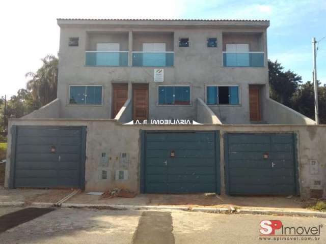 Sobrado novo no Jd. Virginia Bianca, 3 dormitórios, 3 suítes 5 vagas de garagem, 183m²