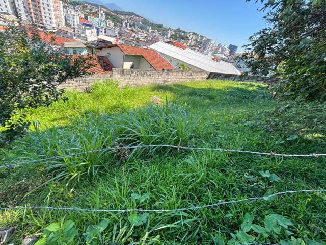 Oportunidade! amplo terreno a venda localizado na praia comprida em são josé.