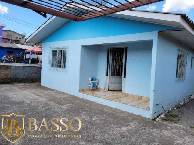 Casa à venda em alvenaria à venda no Bairro Serrano