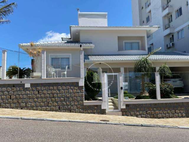 Casa com 3 dormitórios à venda, 525 m² por R$ 2.598.000,00 - Barreiros - São José/SC