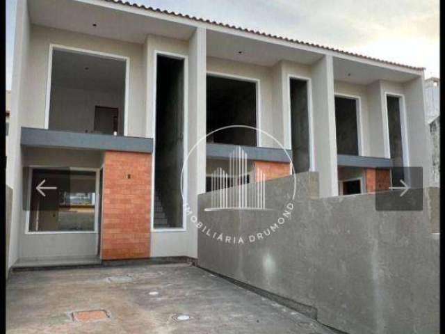 Sobrado com 2 dormitórios à venda, 70 m² por R$ 380.000,00 - Serraria - São José/SC