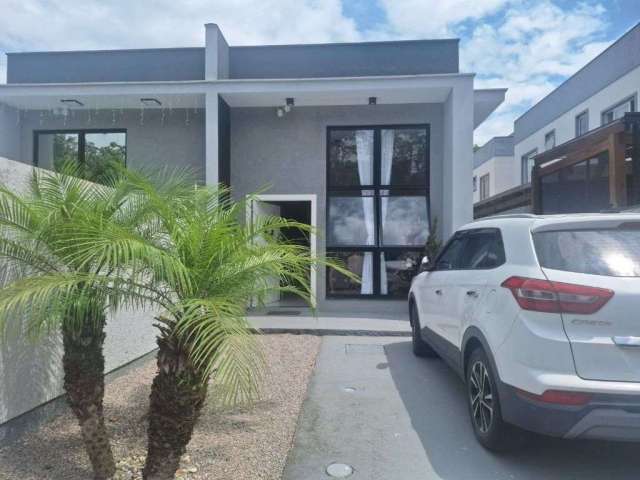 Casa com 3 dormitórios à venda, 78 m² por R$ 560.000,00 - Sertão do Maruim - São José/SC