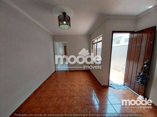 Casa com 2 Quartos para alugar, 120 m² por R$ 3.000/mês - Jardim Ester - São Paulo/SP