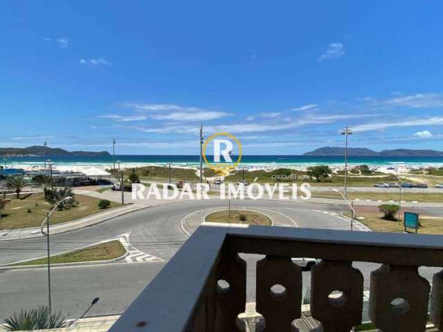 Excelente apartamento de frente para a Praia do Forte!