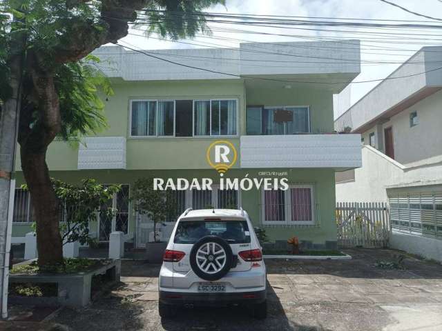 Apartamento em condomínio no Portinho - Cabo Frio, à venda por R$320.000,00