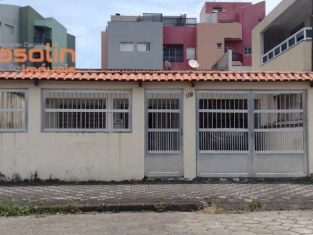 Casa à venda no bairro Centro - Mongaguá/SP