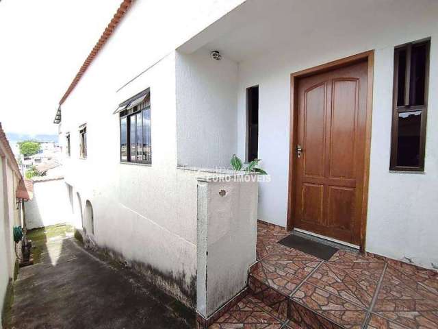 Casa Residencial à venda, Parque Guarua, Juiz de Fora - CA0548.