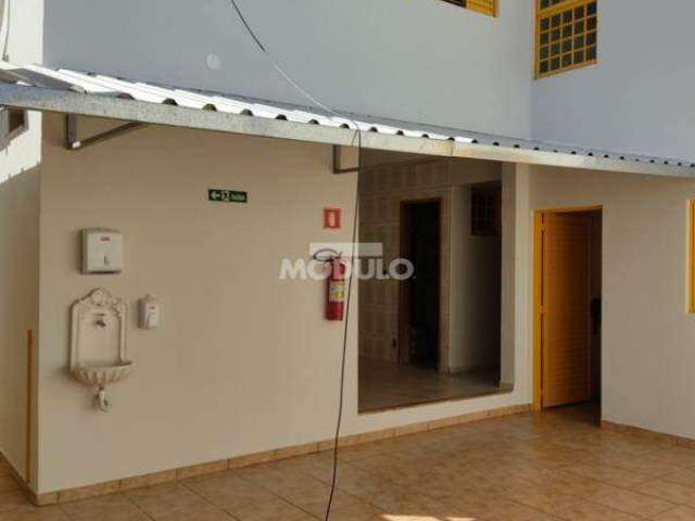 PRÉDIO à venda, 2 quartos, Santa Mônica - Uberlândia/MG