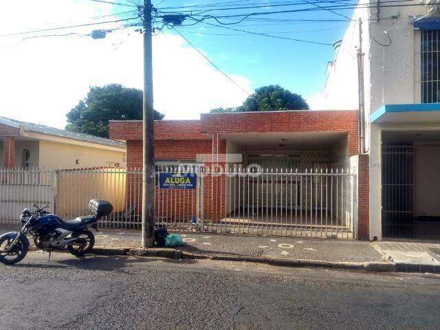 Casa residencial para locação no Bairro Osvaldo Rezende