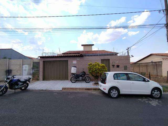 CASA RESIDENCIAL à venda, 3 quartos, 1 suíte, 2 vagas, Santa Rosa - Uberlândia/MG