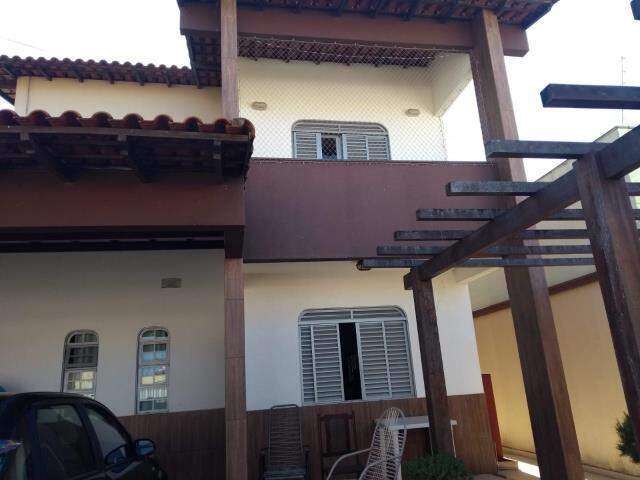 CASA RESIDENCIAL à venda, 3 quartos, 2 suítes, 3 vagas, Santa Rosa - Uberlândia/MG