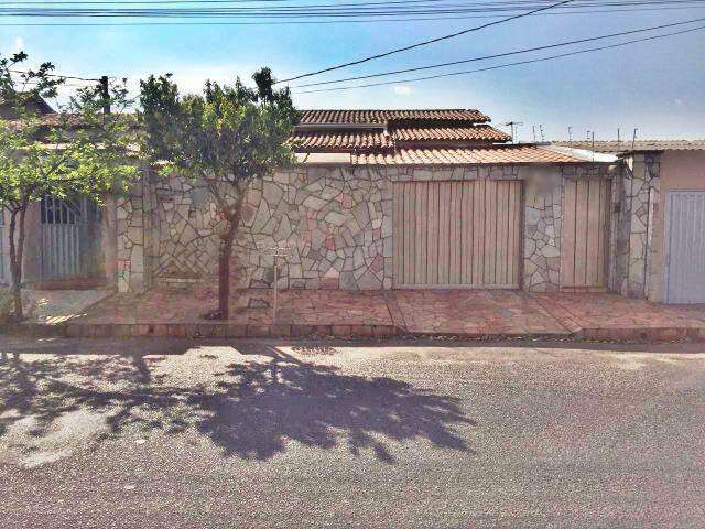 CASA RESIDENCIAL à venda, 3 quartos, 1 suíte, 2 vagas, Segismundo Pereira - Uberlândia/MG