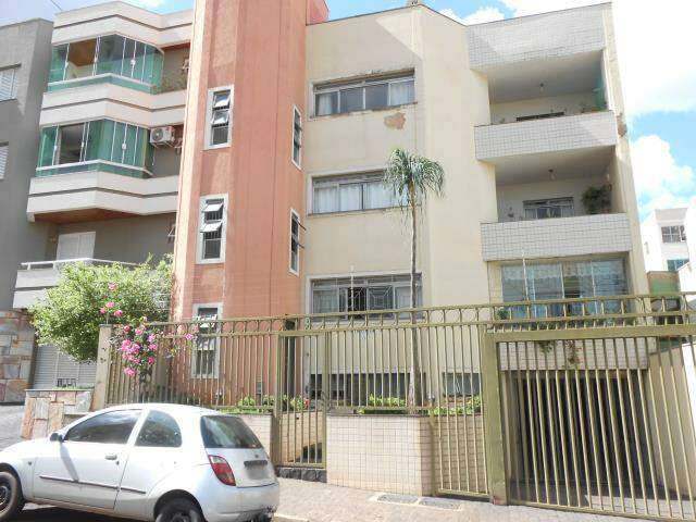 APARTAMENTO à venda, 3 quartos, 1 suíte, 2 vagas, TABAJARAS - Uberlândia/MG