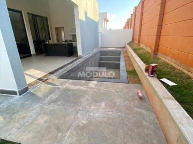 Exelente Casa com Fino Acabamento em Condominio Alphaville