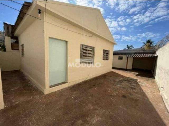 Casa em colônia Residencial para locação Bairro Martins