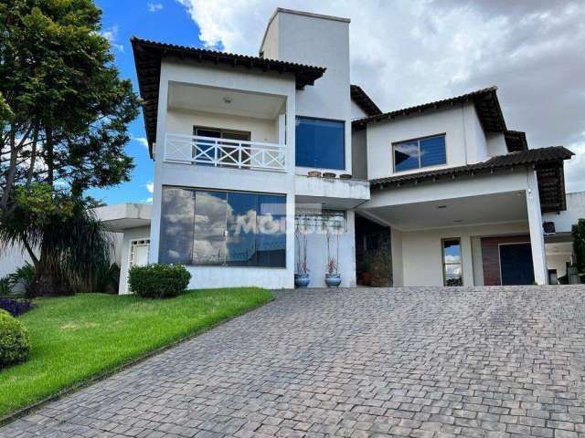 CASA RESIDENCIAL à venda, 4 quartos, 2 suítes, 6 vagas, CIDADE JARDIM - Uberlândia/MG