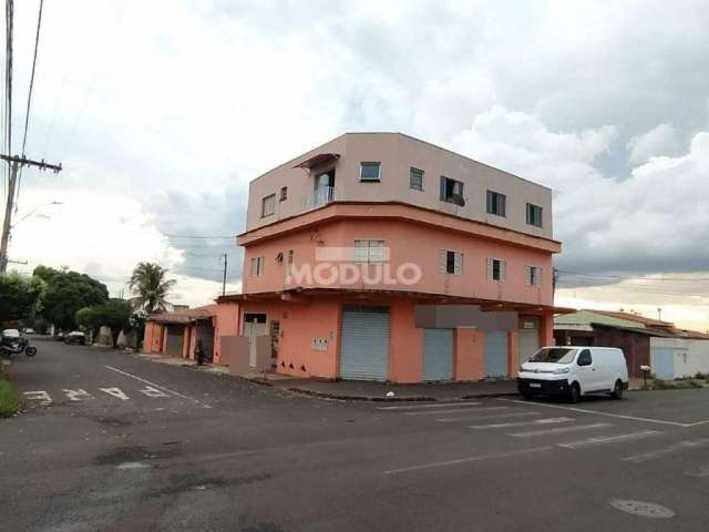 CASA COMERCIAL / RESIDENCIAL à venda, 11 quartos, 5 vagas, Jardim Brasília - Uberlândia/MG