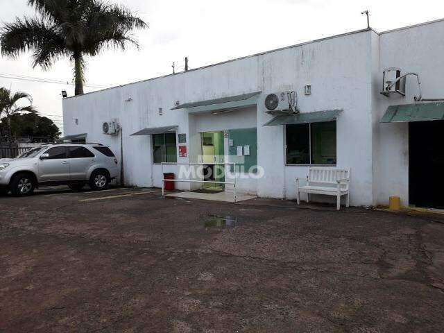 Galpão comercial para locação no Bairro Distrito Industrial