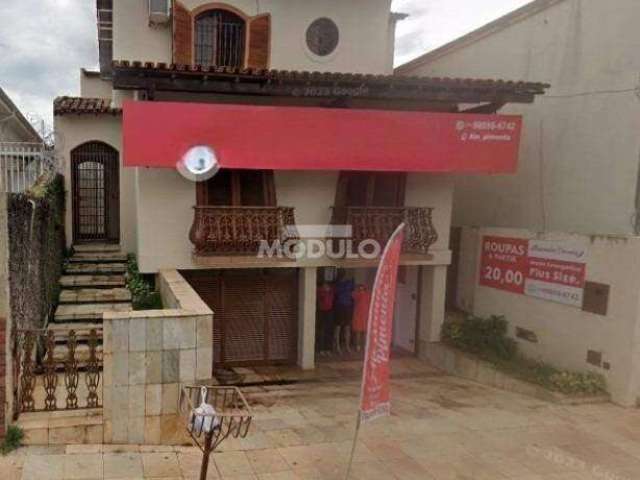 Casa Comercial para locação no Centro da Cidade