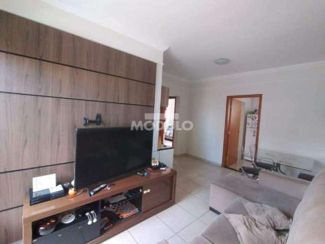 APARTAMENTO à venda, 2 quartos, 1 suíte, 2 vagas, Santa Mônica - Uberlândia/MG