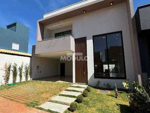 CASA RESIDENCIAL à venda, 3 quartos, 3 suítes, 1 vaga, GRAND VILLE - Uberlândia/MG