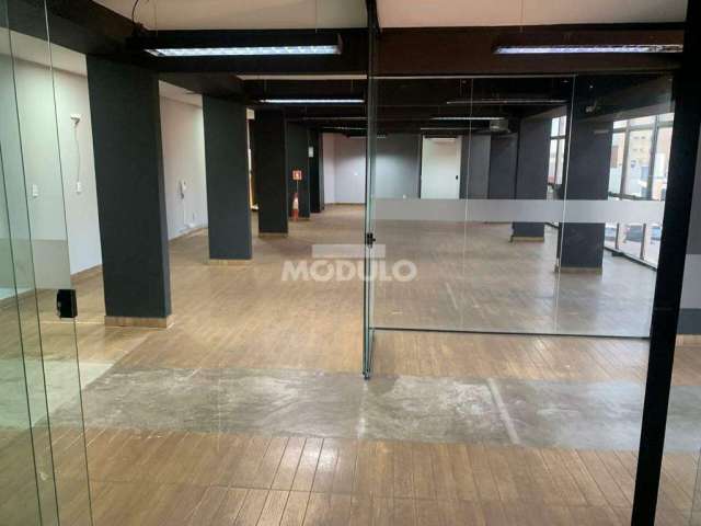 Sala comercial para locação no Centro da Cidade