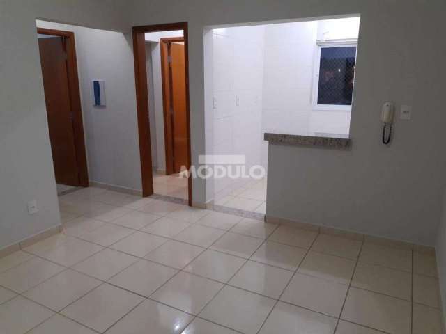 APARTAMENTO à venda, 2 quartos, 1 suíte, Santa Mônica - Uberlândia/MG