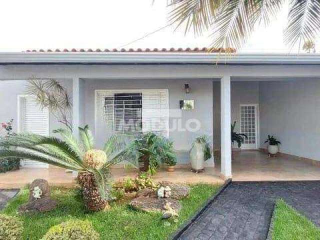 CASA RESIDENCIAL à venda, 3 quartos, 1 suíte, 3 vagas, CIDADE JARDIM - Uberlândia/MG