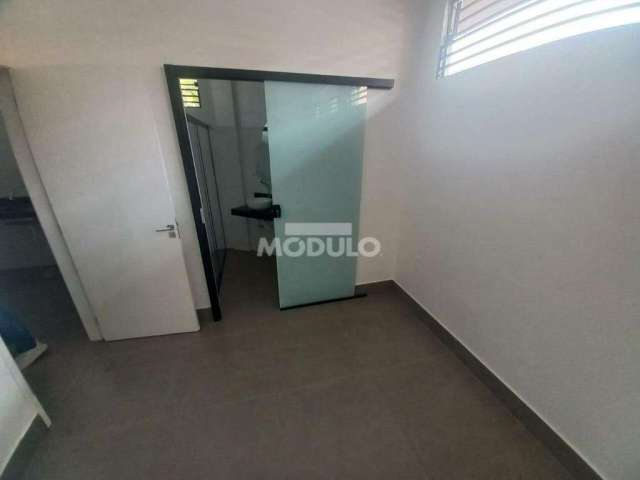 Apartamento residencial para locação, bairro Martins