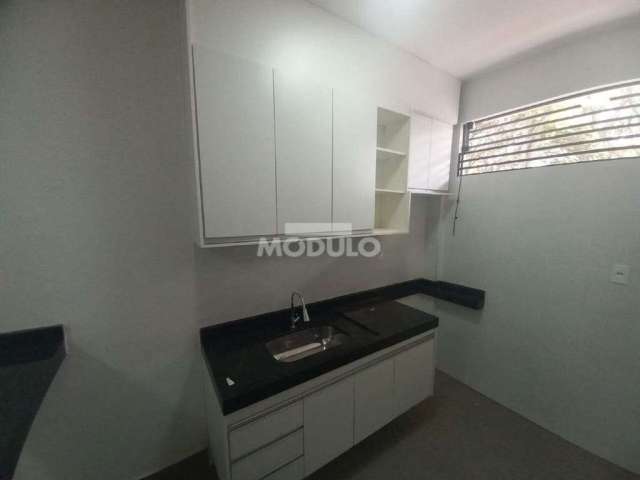 Apartamento residencial para locação, bairro Martins