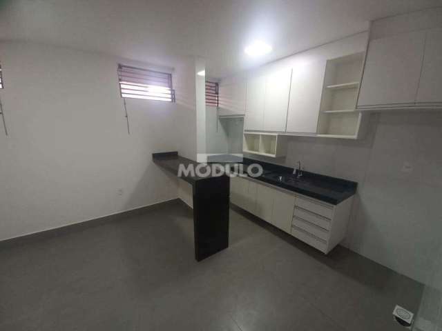 Apartamento residencial para locação, bairro Martins