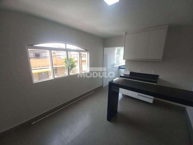 Apartamento residencial para locação, bairro Martins