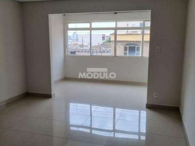 APARTAMENTO à venda, 3 quartos, 1 suíte, 2 vagas, NOSSA SENHORA APARECIDA - Uberlândia/MG