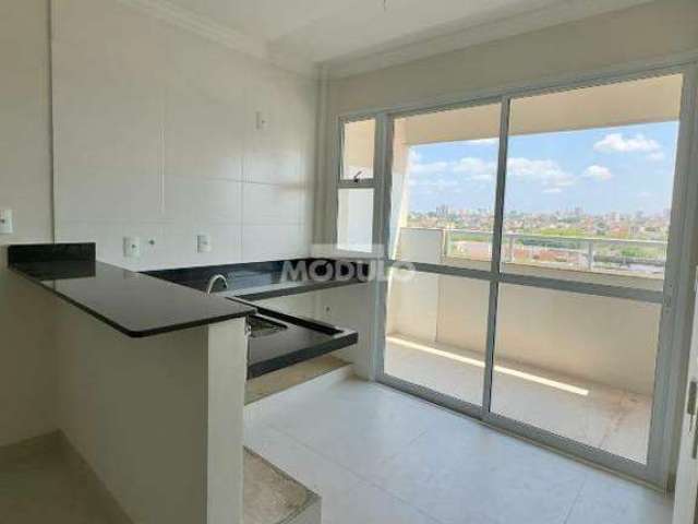 APARTAMENTO à venda, 2 quartos, 1 suíte, 1 vaga, Granada - Uberlândia/MG