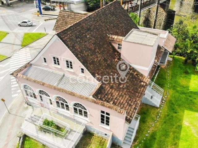 Casa Comercial para Locação no Bairro Do Salto - Blumenau!