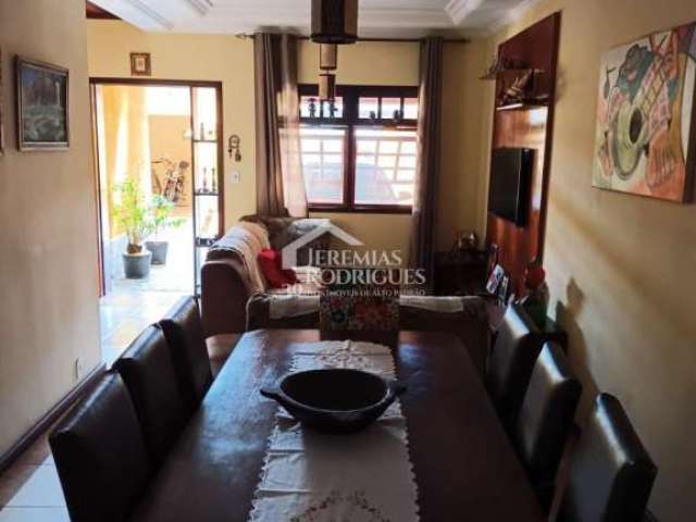 Casa com 3 dormitórios, 170 m² - Centro - Tremembé/SP