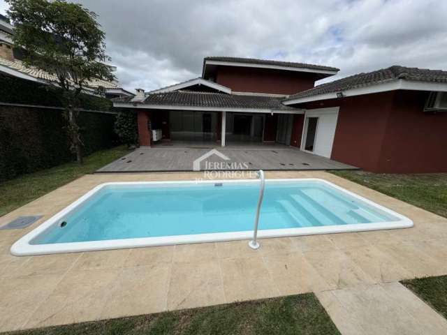 Casa com 4 dormitórios, 270 m² - Condomínio Colonial Village I - Pindamonhangaba/SP.