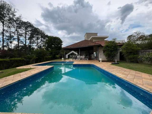 Casa com 4 dormitórios, 421 m² - Condomínio Chácaras Cataguá - Taubaté/SP.