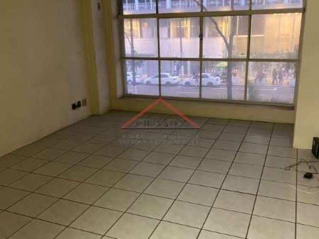 Sala comercial para alugar na Avenida Ipiranga, 337, República, São Paulo por R$ 3.000