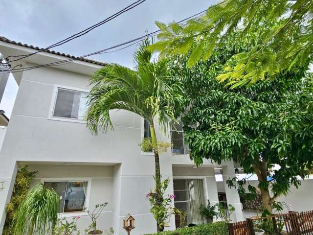 casa de 4 quartos em buraquinho brisas do Joanes no foz do Joanes