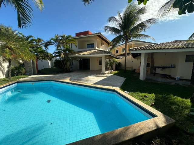 Casa em Cond Fechado com 4 suites e piscina em Lauro de Freitas no Jardim Atlantico Residencial