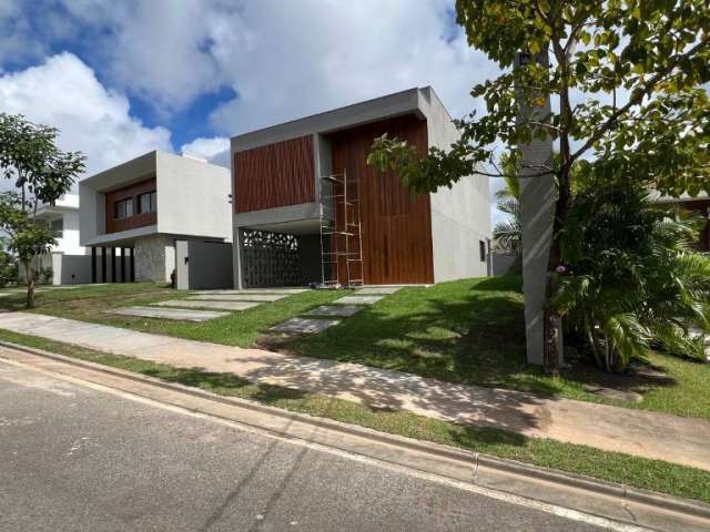 Casa a venda em Alphaville Litoral Norte 2 com 4 suites